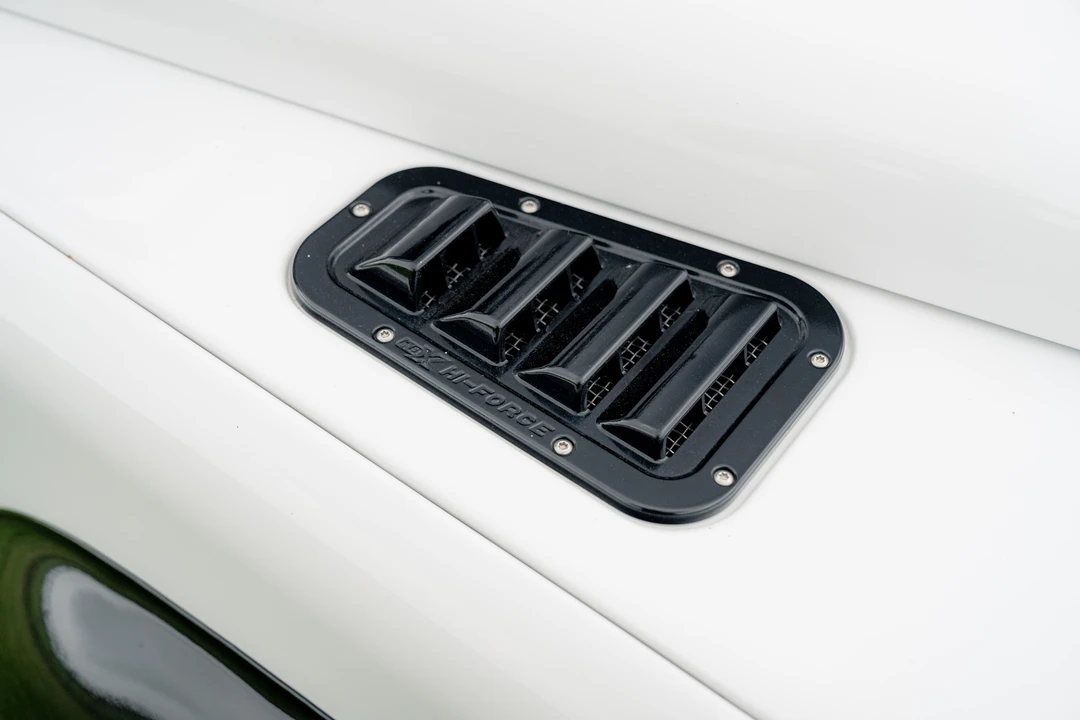 2011 Land Rover Defender 110 - Image 28 of 31