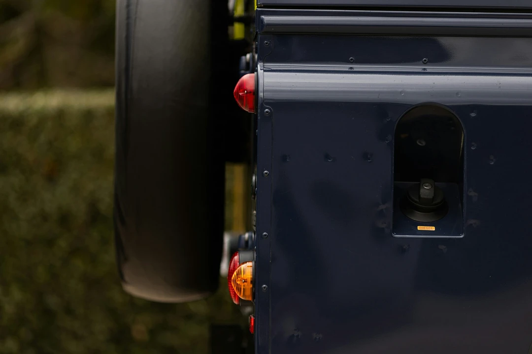 2011 Land Rover Defender 110 - Image 13 of 21