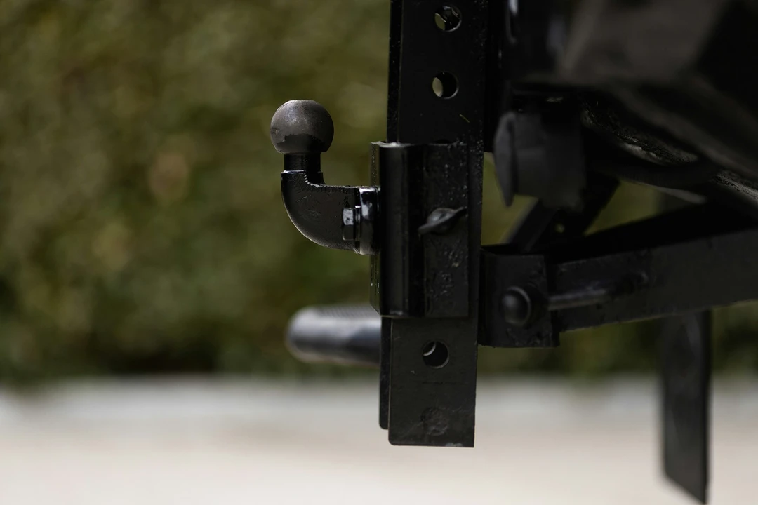 2011 Land Rover Defender 110 - Image 15 of 21