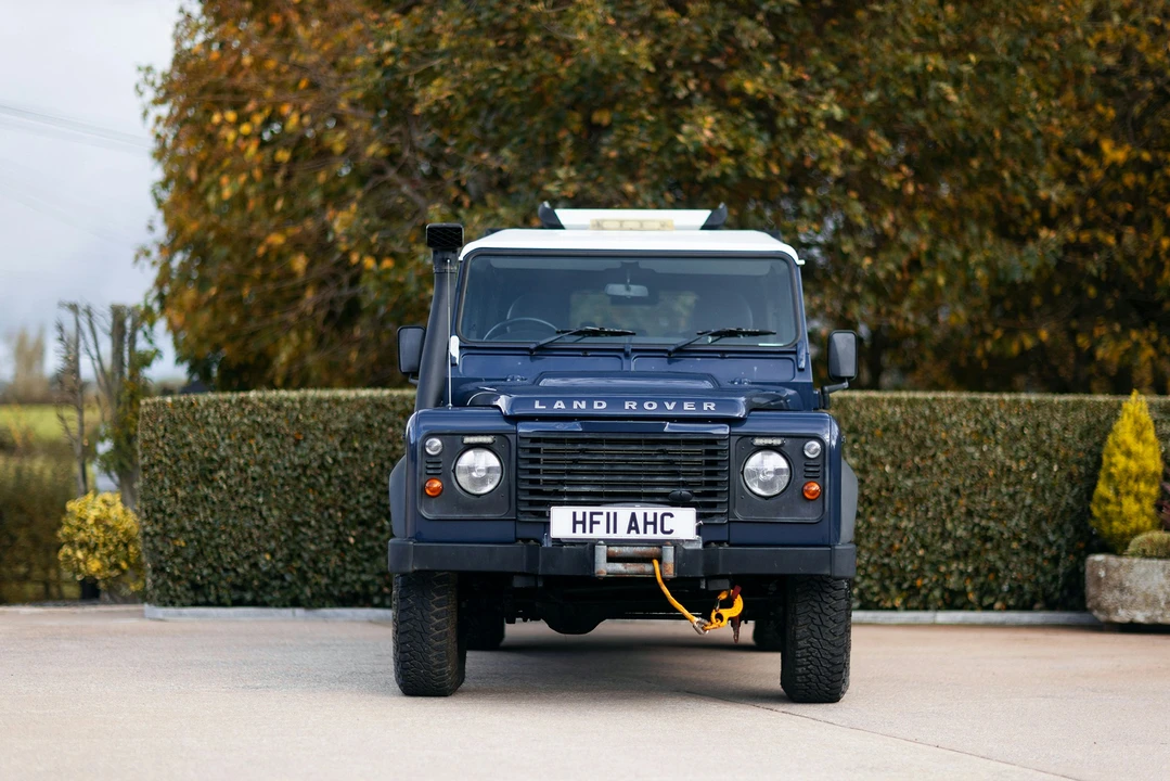 2011 Land Rover Defender 110 - Image 2 of 21