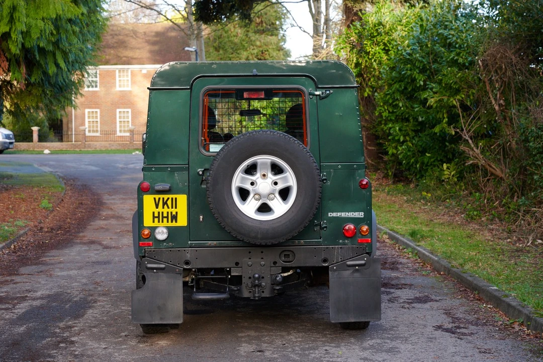 2011 Land Rover Defender 90 - Image 21 of 30
