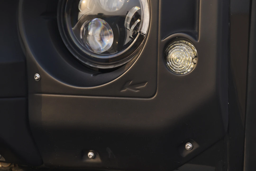2011 Land Rover Defender 90 - Image 28 of 31