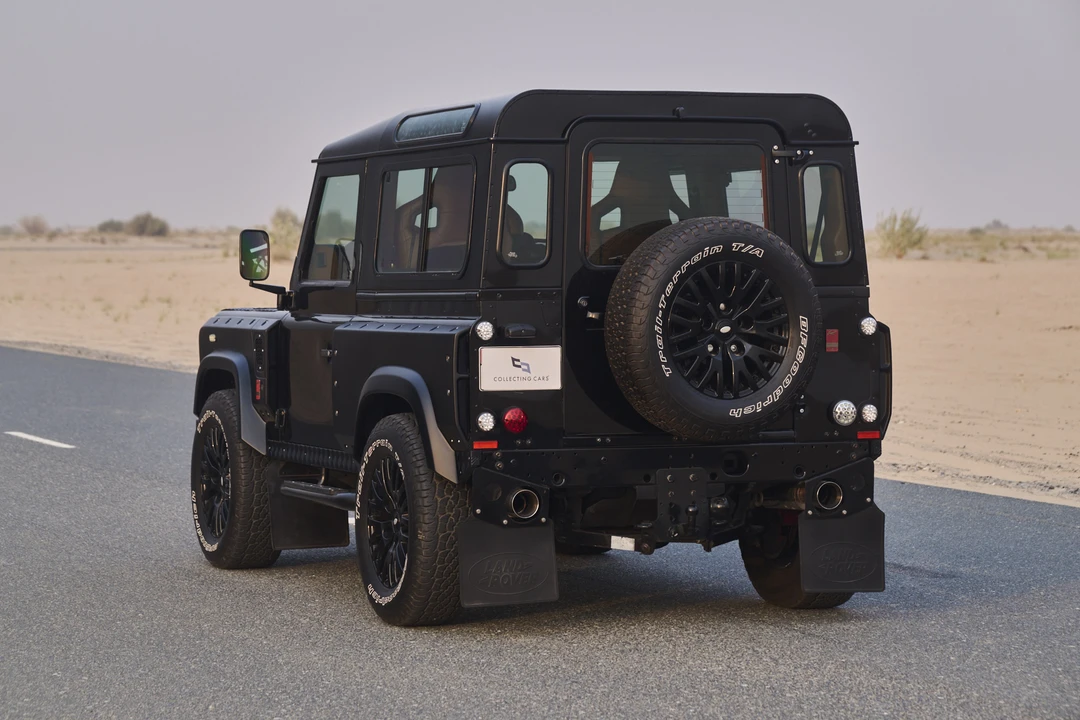 2011 Land Rover Defender 90 - Image 6 of 31