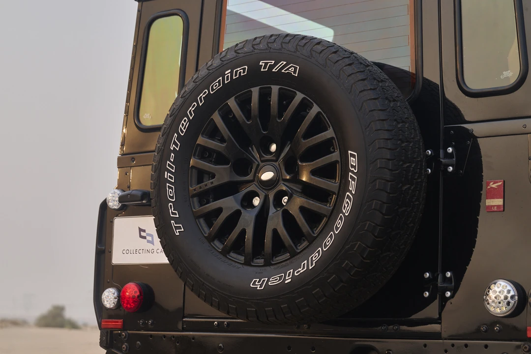 2011 Land Rover Defender 90 - Image 12 of 31