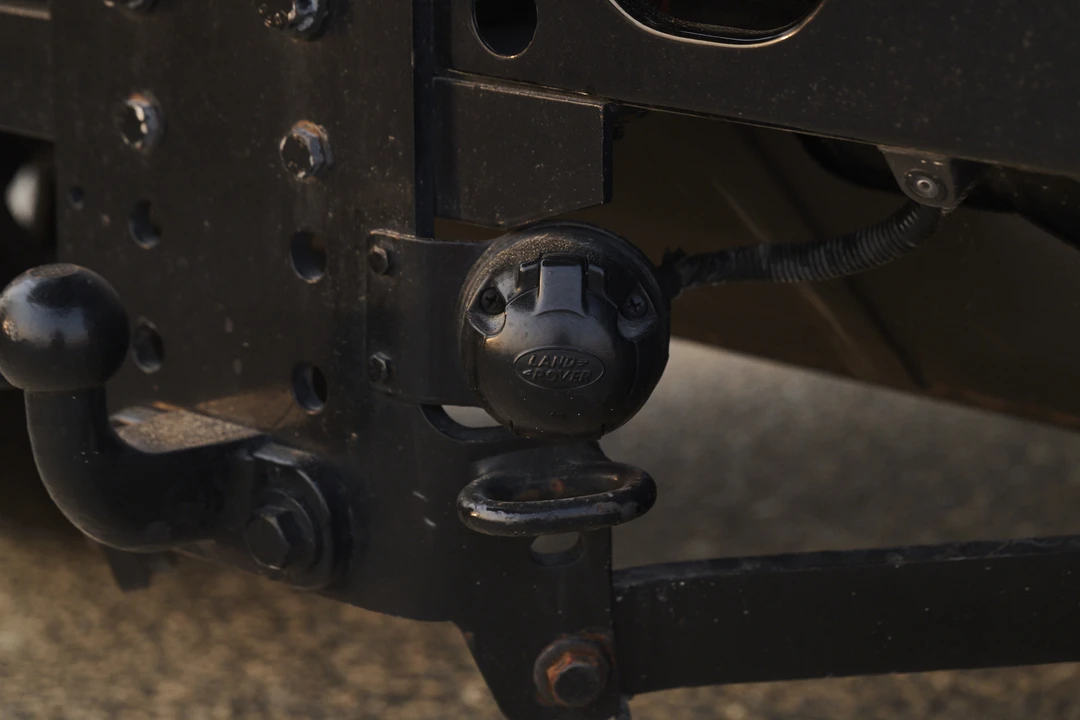 2011 Land Rover Defender 90 - Image 19 of 31