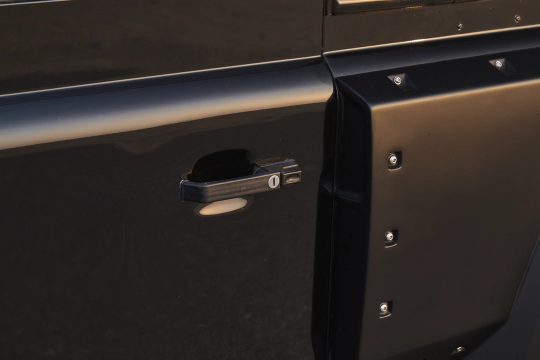 2011 Land Rover Defender 90 - Image 23 of 31