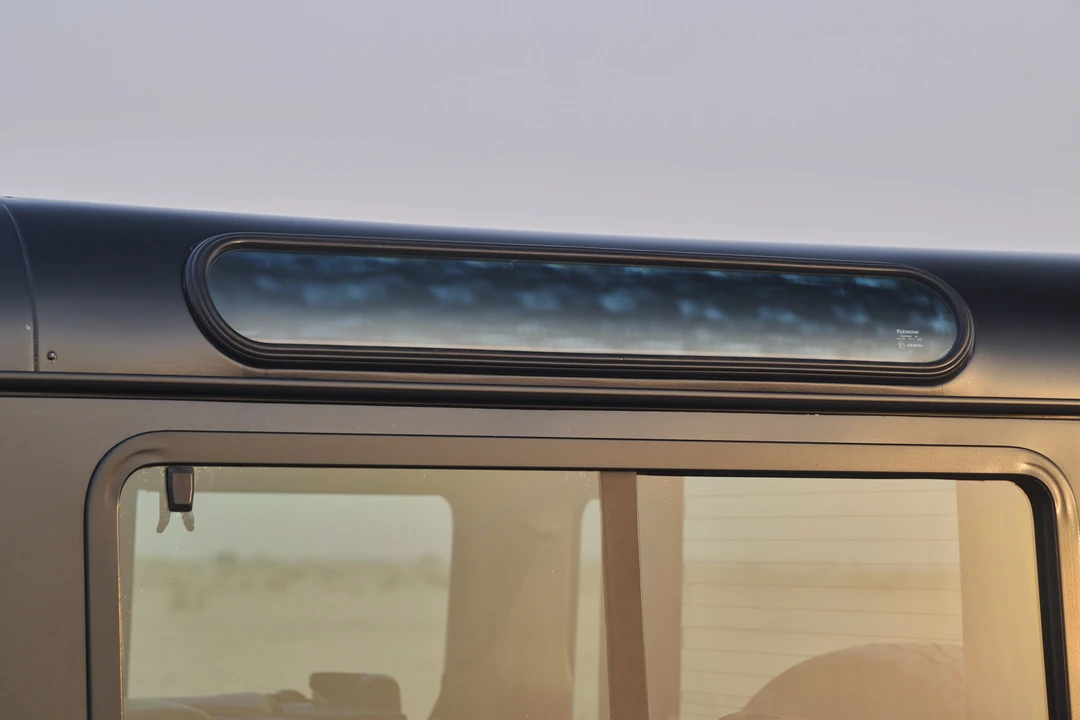 2011 Land Rover Defender 90 - Image 25 of 31