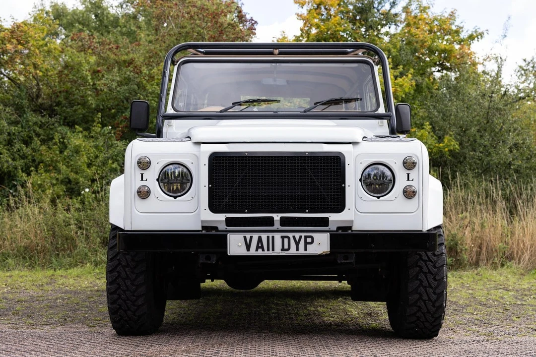 2011 Land Rover Defender 90 - Image 2 of 30