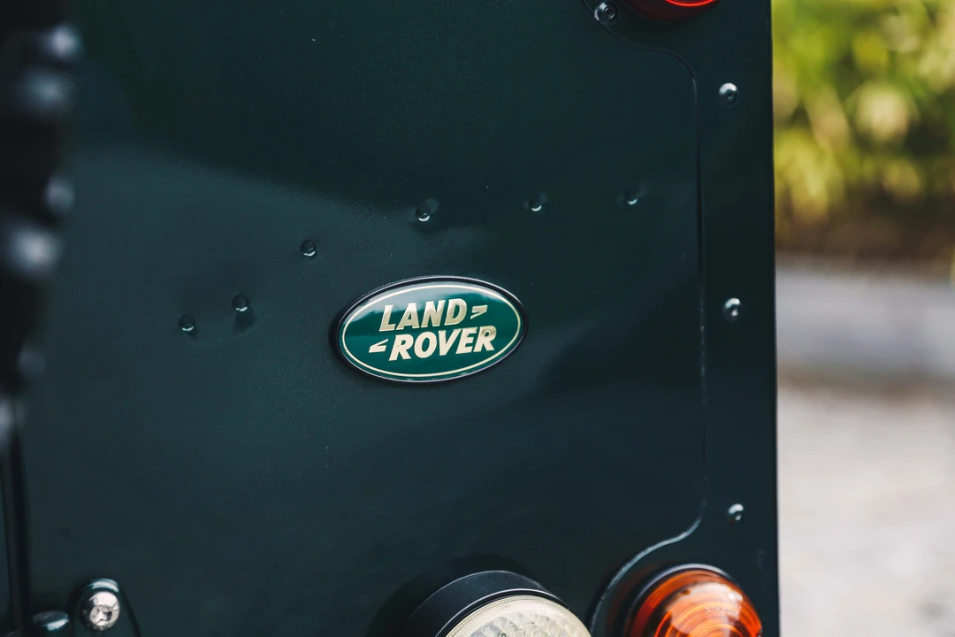 2011 Land Rover Defender 90 - Image 26 of 31
