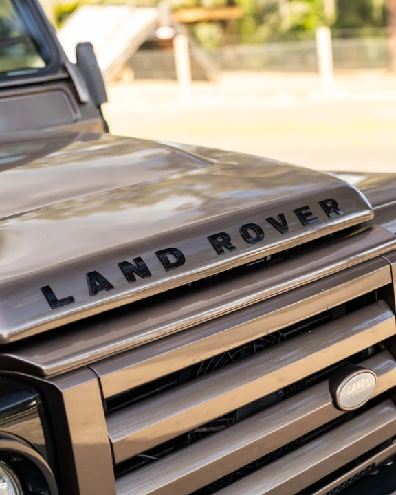 2011 Land Rover Defender 90 - Image 20 of 31