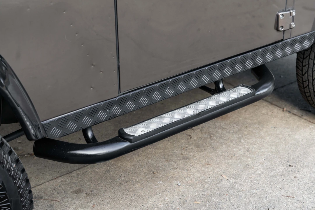2011 Land Rover Defender 90 - Image 29 of 31