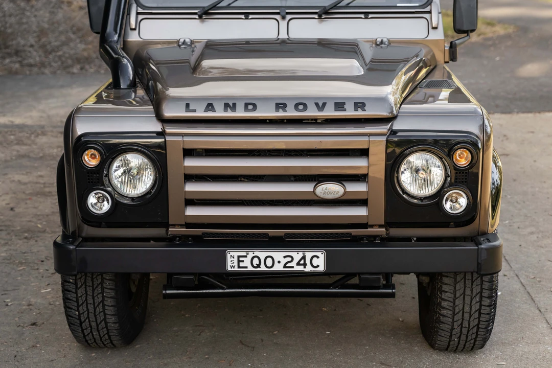 2011 Land Rover Defender 90 - Image 30 of 31