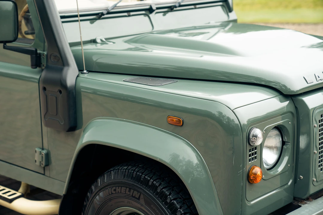 2011 Land Rover Defender 90 - Image 25 of 31