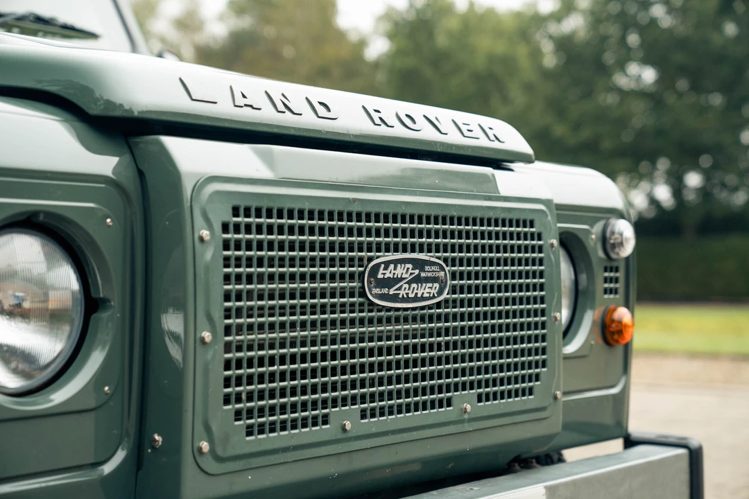 2011 Land Rover Defender 90 - Image 26 of 31