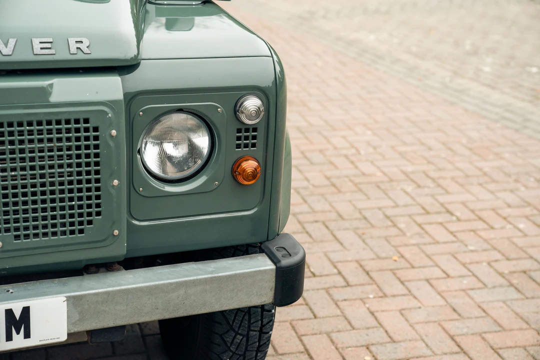 2011 Land Rover Defender 90 - Image 29 of 31