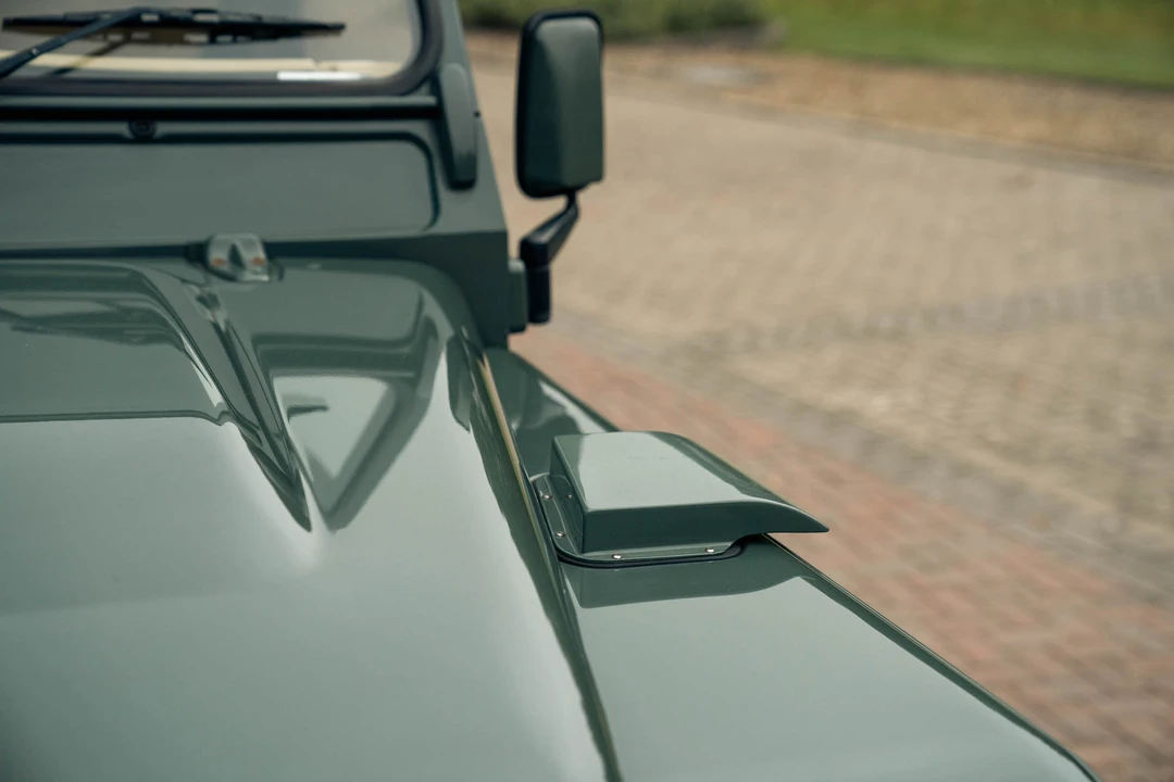 2011 Land Rover Defender 90 - Image 31 of 31