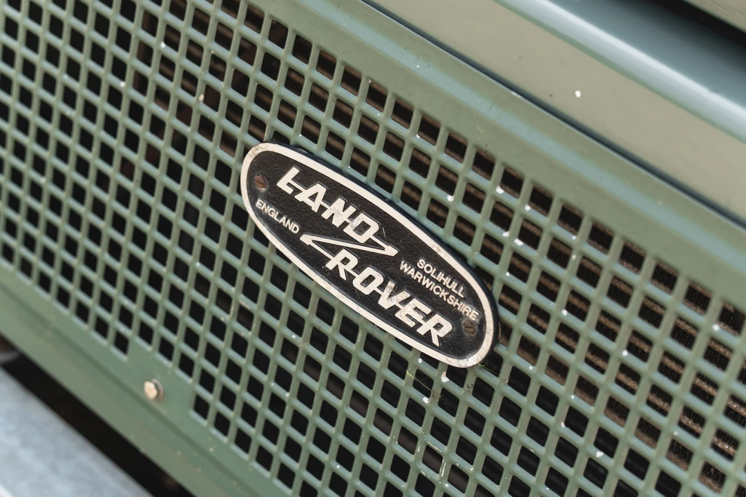 2011 Land Rover Defender 90 - Image 11 of 31
