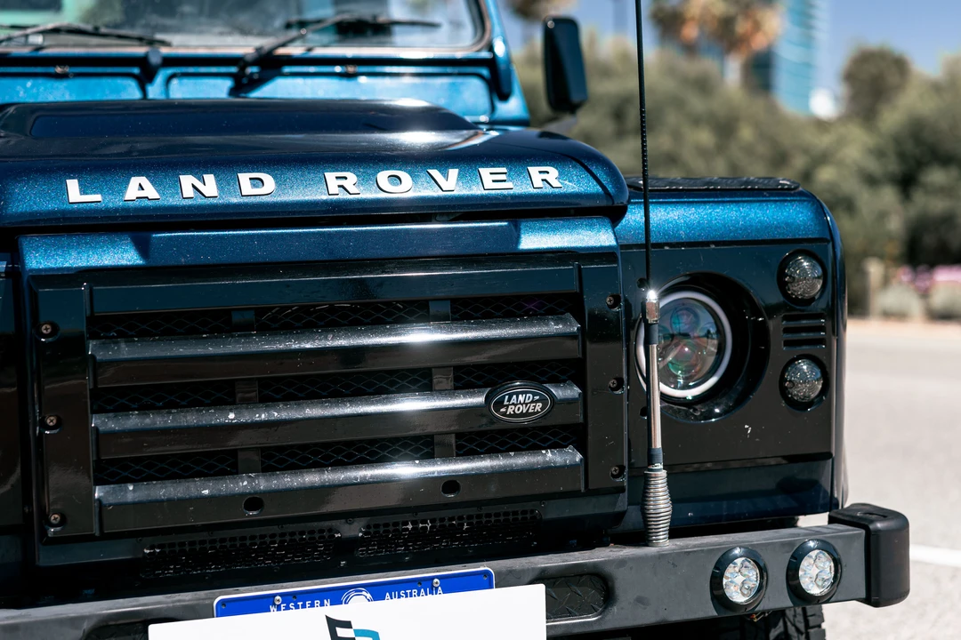 2011 Land Rover Defender 90 - Image 21 of 31