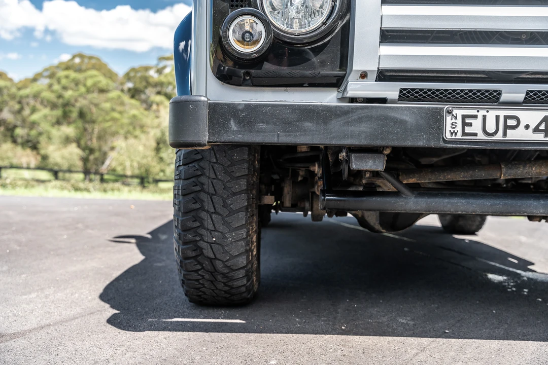 2011 Land Rover Defender 90 - Image 11 of 31