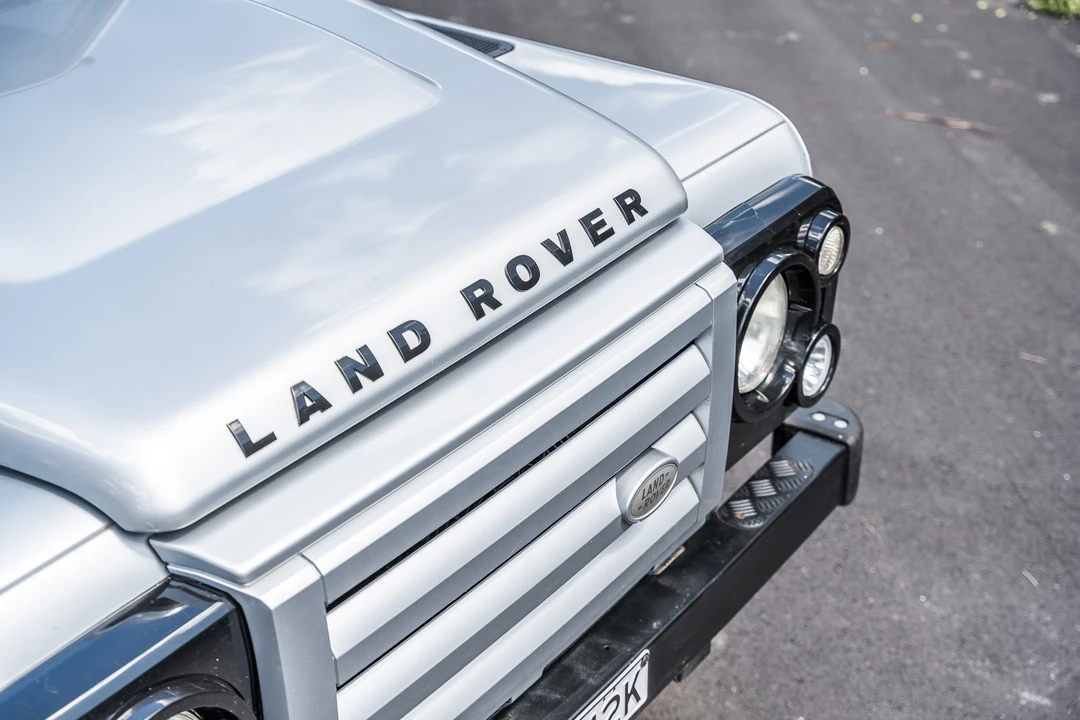 2011 Land Rover Defender 90 - Image 29 of 31