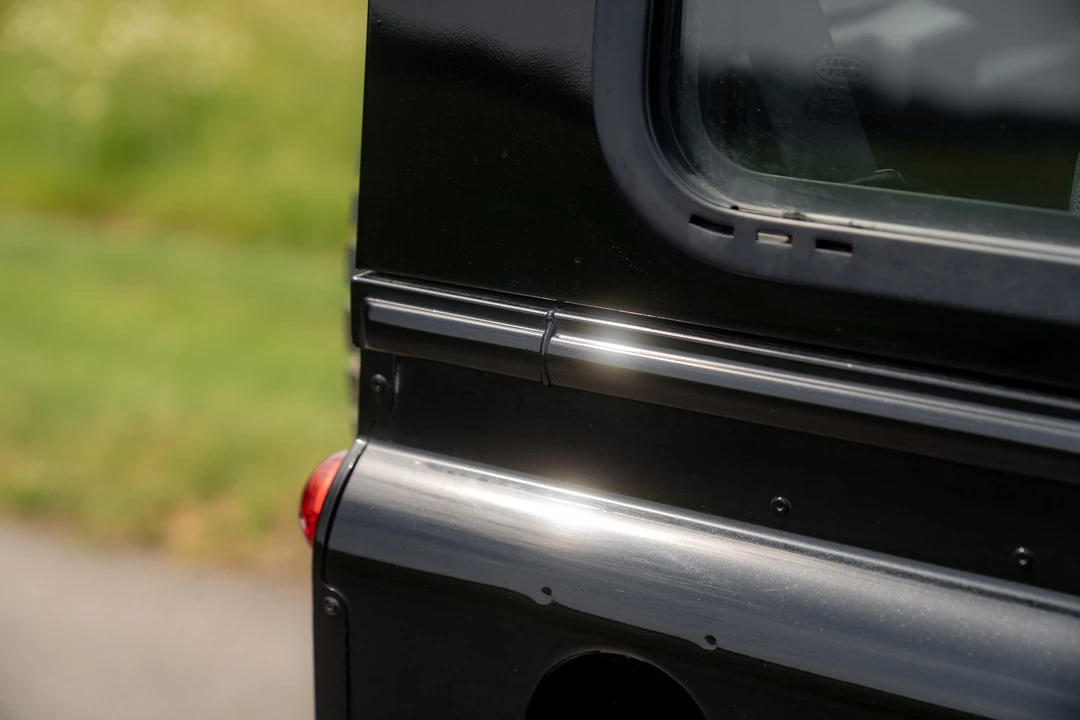 2011 Land Rover Defender 90 - Image 22 of 31