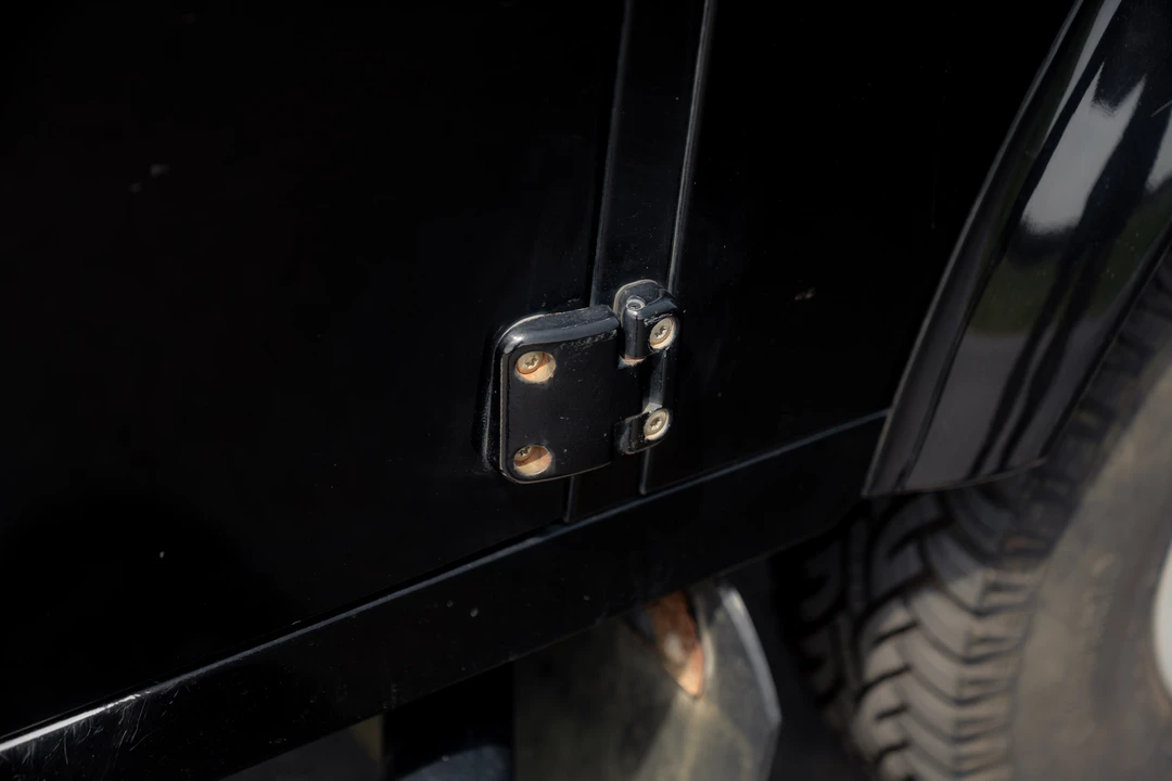 2011 Land Rover Defender 90 - Image 24 of 31