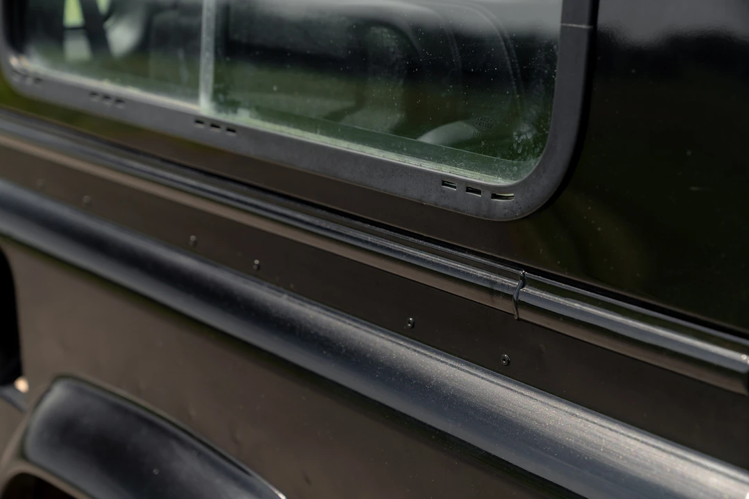2011 Land Rover Defender 90 - Image 29 of 31