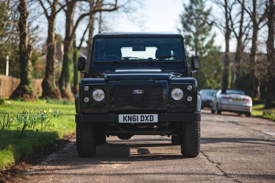2011 Land Rover Defender 90 - Image 10 of 30