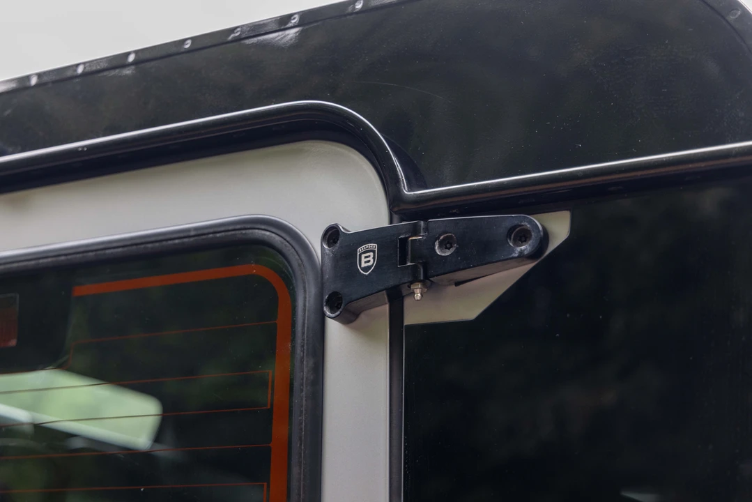 2011 Land Rover Defender 90 - Image 25 of 31