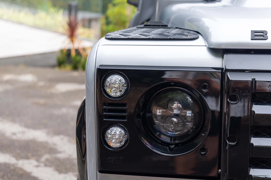 2011 Land Rover Defender 90 - Image 31 of 31