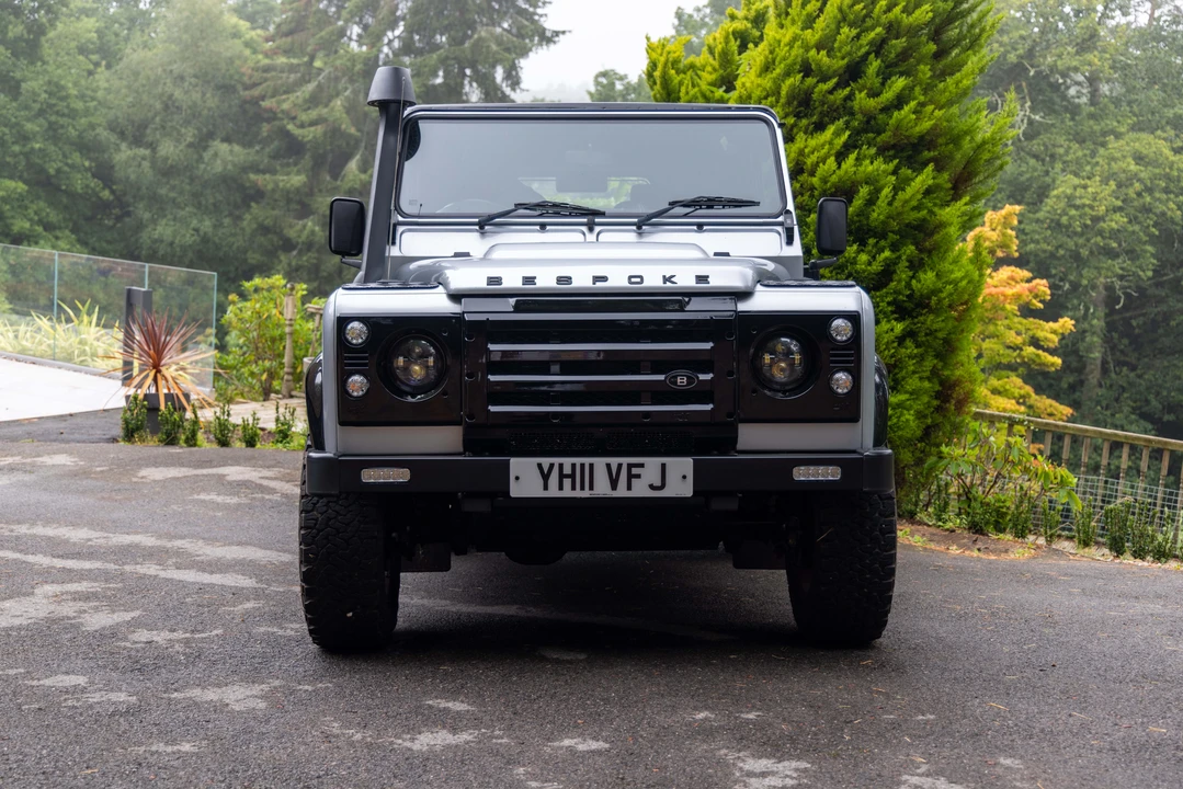 2011 Land Rover Defender 90 - Image 2 of 31