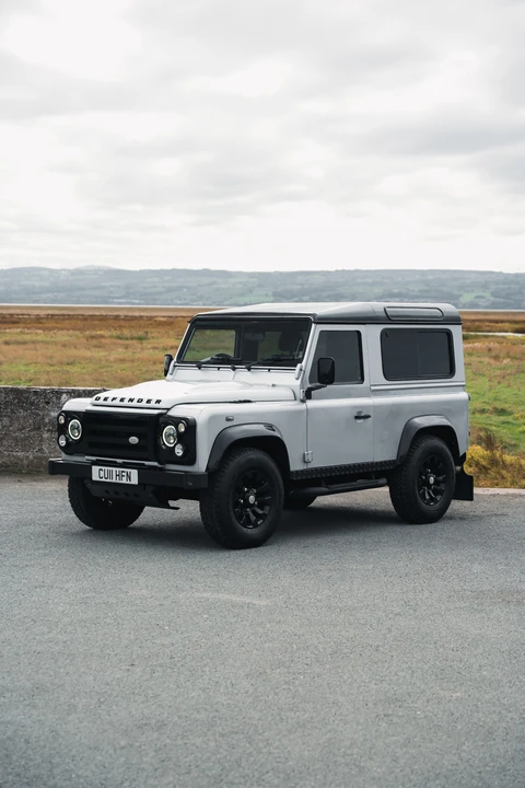 2011 Land Rover Defender 90 - Image 30 of 31
