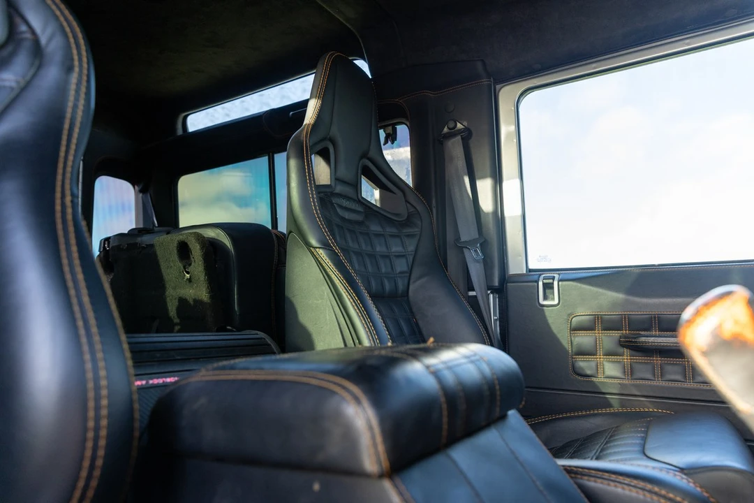 2011 Land Rover Defender 90 - Image 27 of 30