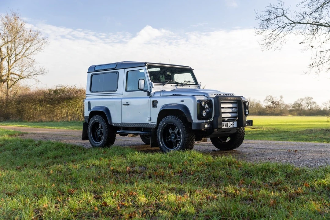 2011 Land Rover Defender 90 - Image 21 of 30