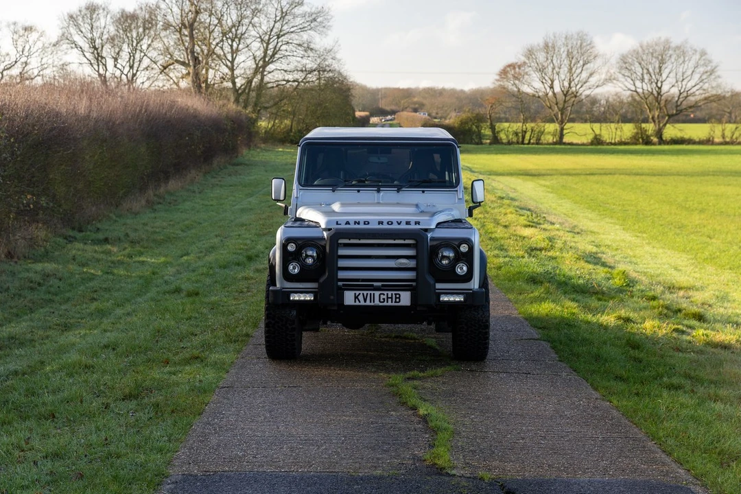 2011 Land Rover Defender 90 - Image 2 of 30