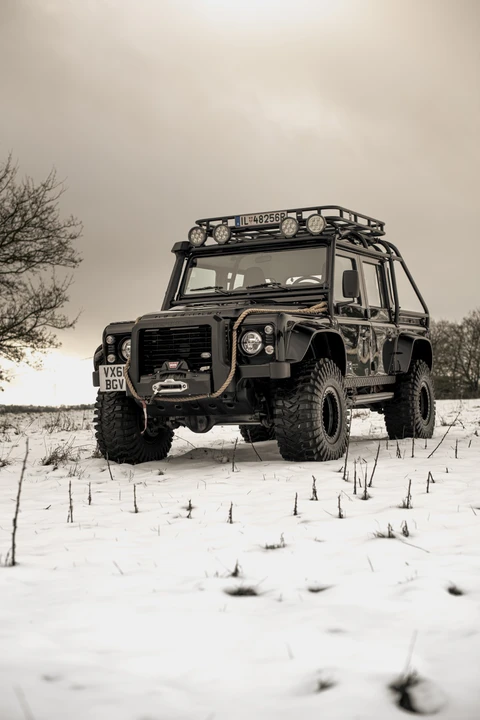 2011 Land Rover Defender 110 - Image 25 of 31