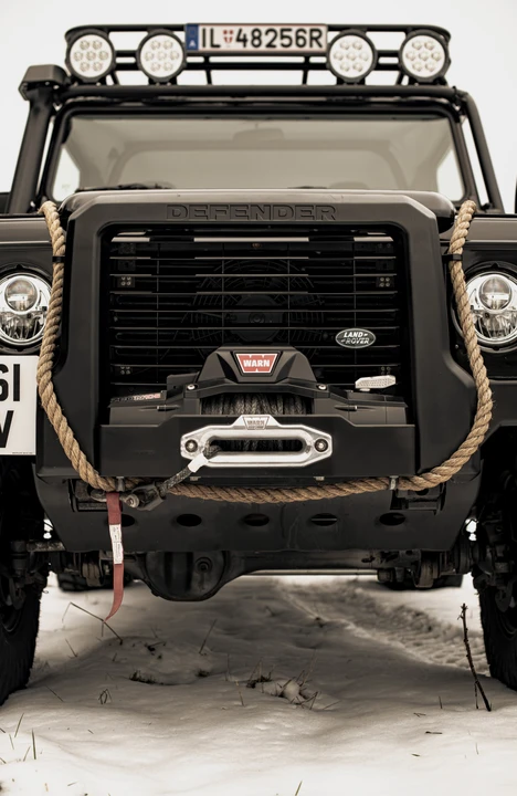 2011 Land Rover Defender 110 - Image 27 of 31
