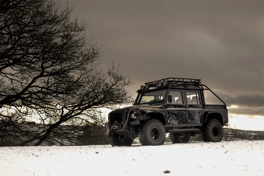 2011 Land Rover Defender 110 - Image 12 of 31
