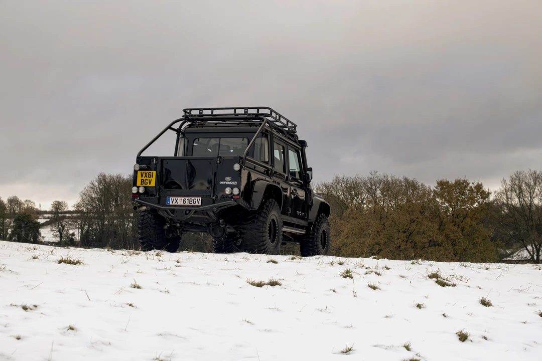 2011 Land Rover Defender 110 - Image 13 of 31