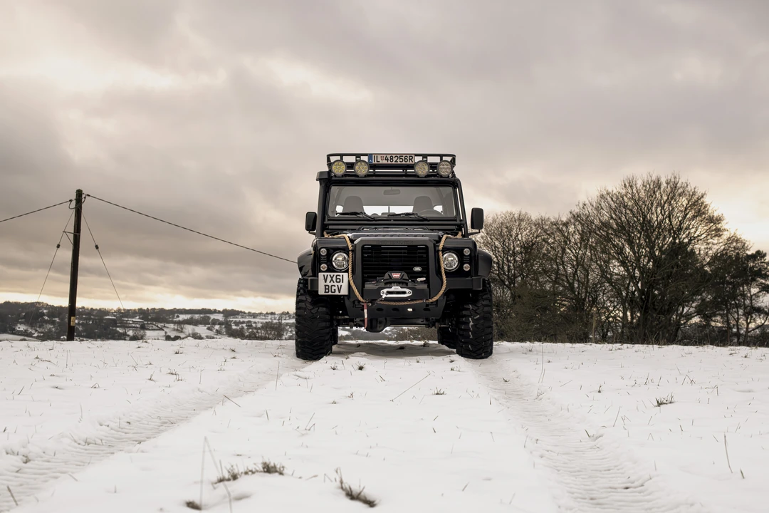2011 Land Rover Defender 110 - Image 15 of 31