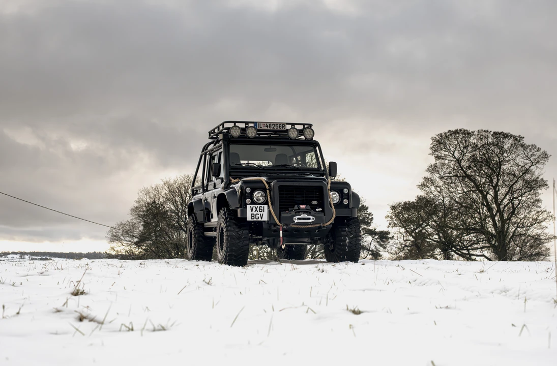 2011 Land Rover Defender 110 - Image 17 of 31
