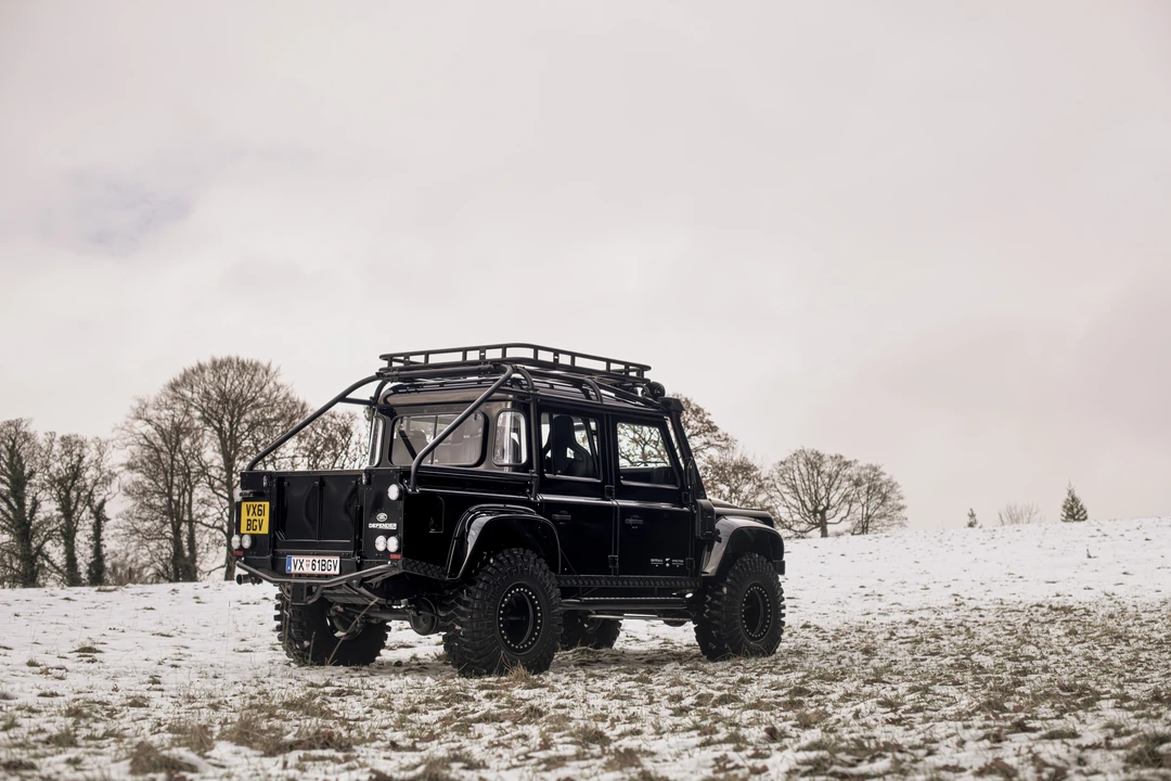 2011 Land Rover Defender 110 - Image 21 of 31