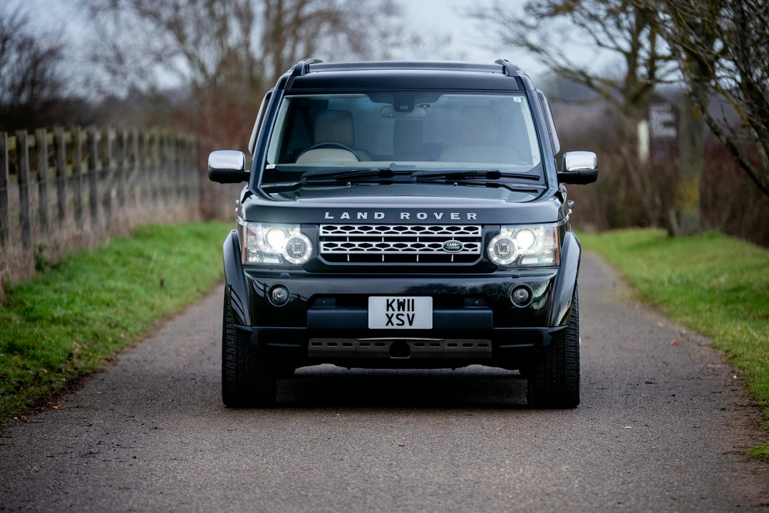 2011 Land Rover Discovery 4th Gen - Image 10 of 21