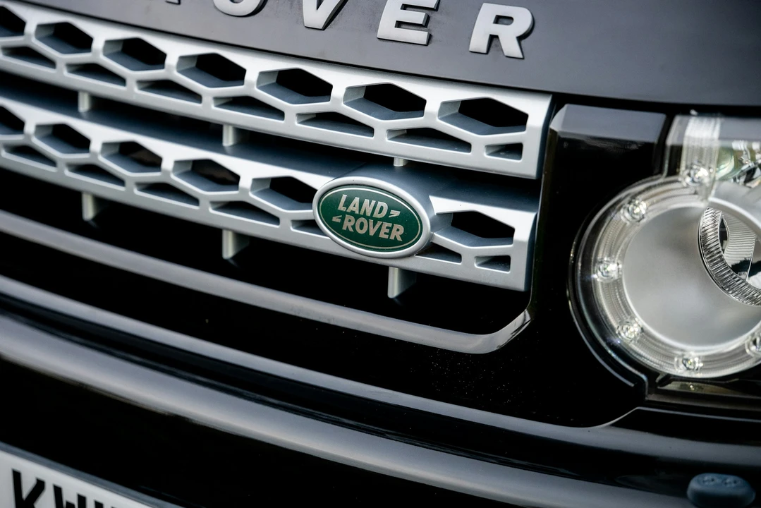 2011 Land Rover Discovery 4th Gen - Image 13 of 21