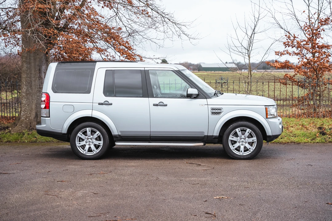 2011 Land Rover Discovery 4th Gen - Image 16 of 31