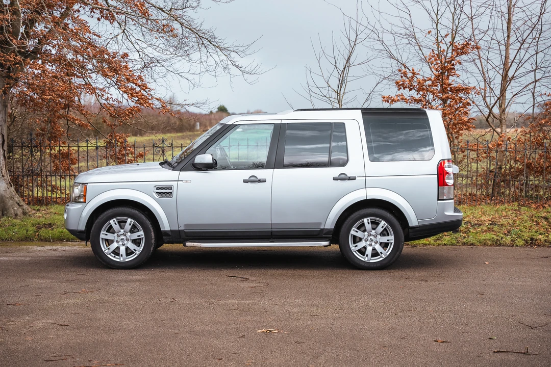 2011 Land Rover Discovery 4th Gen - Image 24 of 31