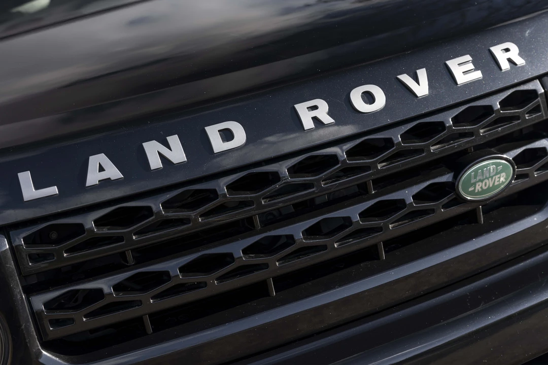 2011 Land Rover Discovery 4th Gen - Image 10 of 31