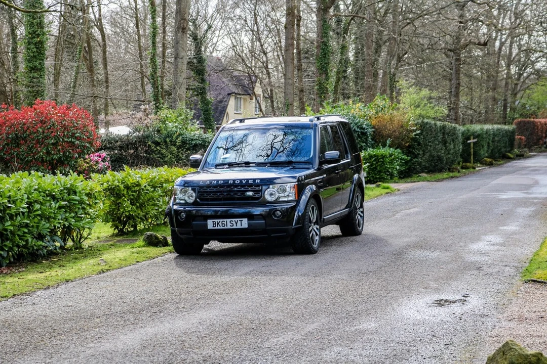 2011 Land Rover Discovery 4th Gen - Image 4 of 30