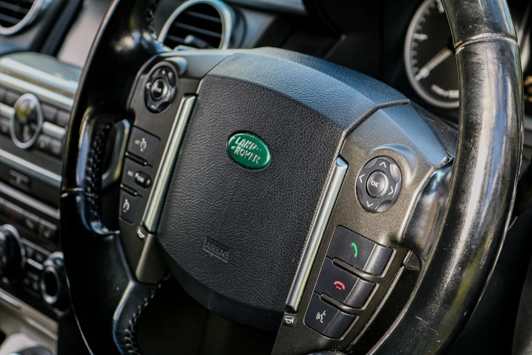 2011 Land Rover Discovery 4th Gen - Image 18 of 30
