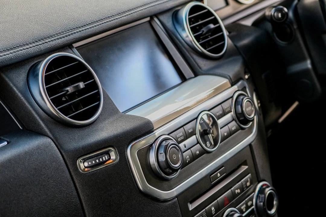 2011 Land Rover Discovery 4th Gen - Image 21 of 30
